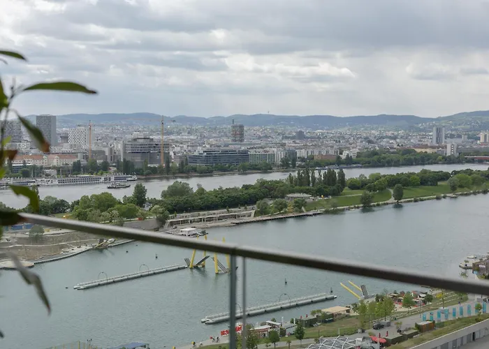 Apartamento Josef's L Ueber Den Wolken L Danube Flats 02